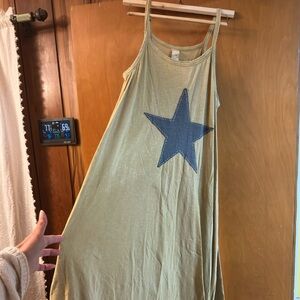 Magnolia Pearl Star Appliqué Lana Dress